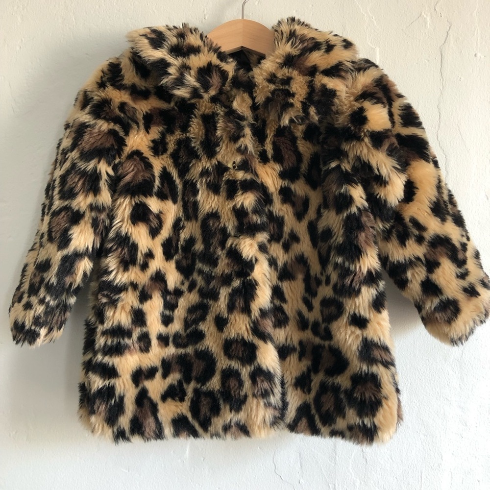 Children’s place leopard print kids coat Size: 18-24 months